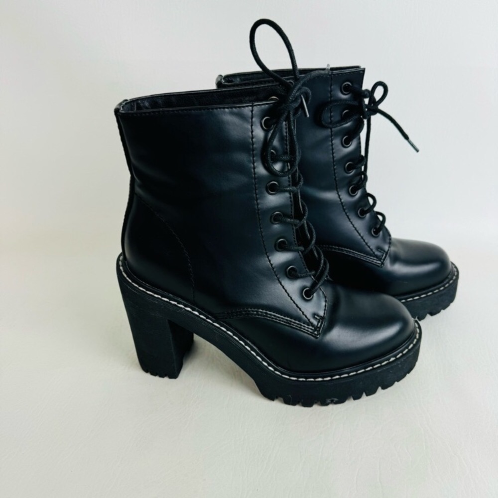 Madden Girl Archiee combat boots platform leather lace up Y2K - Picture 1 of 6